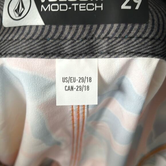 Boys Volcom Swim Trunks Size 18 - Picture 5 of 5